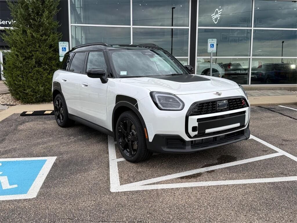 2025 MINI Countryman