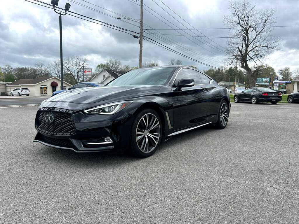 2017 INFINITI Q60