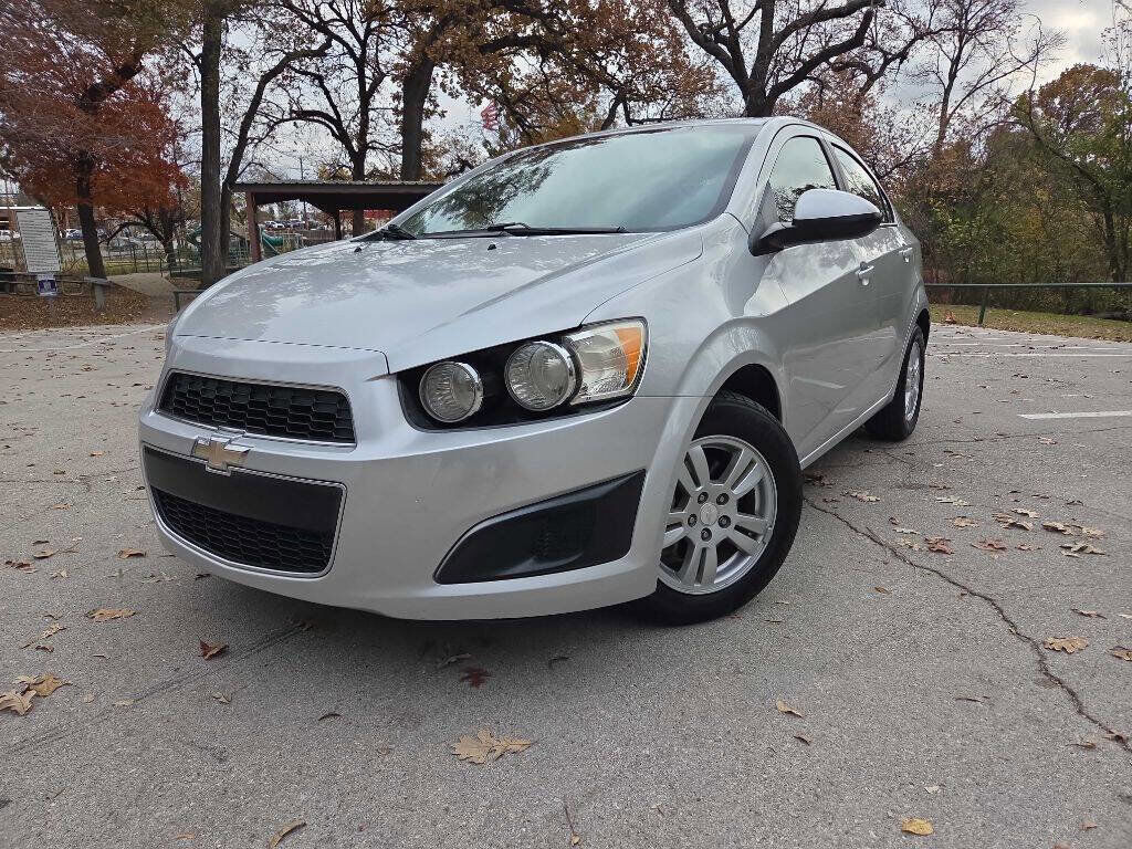 2016 CHEVROLET Sonic