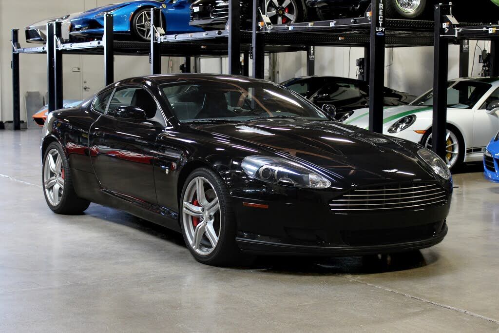 Aston Martin DB9