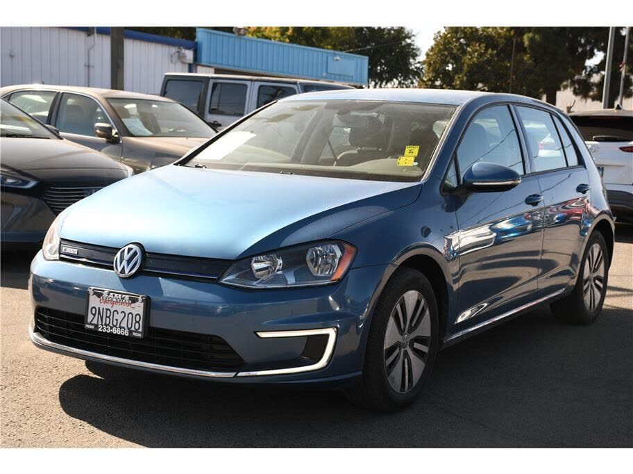 2016 VOLKSWAGEN e-Golf