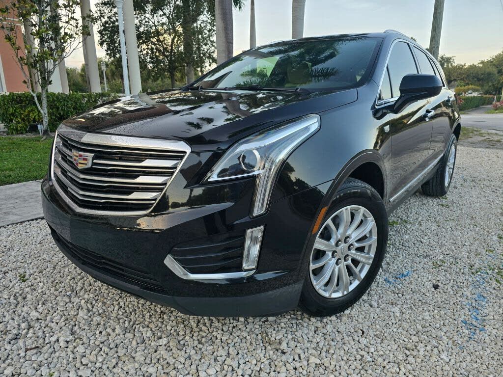2017 CADILLAC XT5