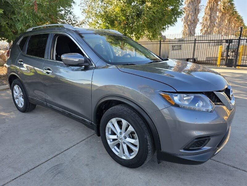 2015 NISSAN Rogue