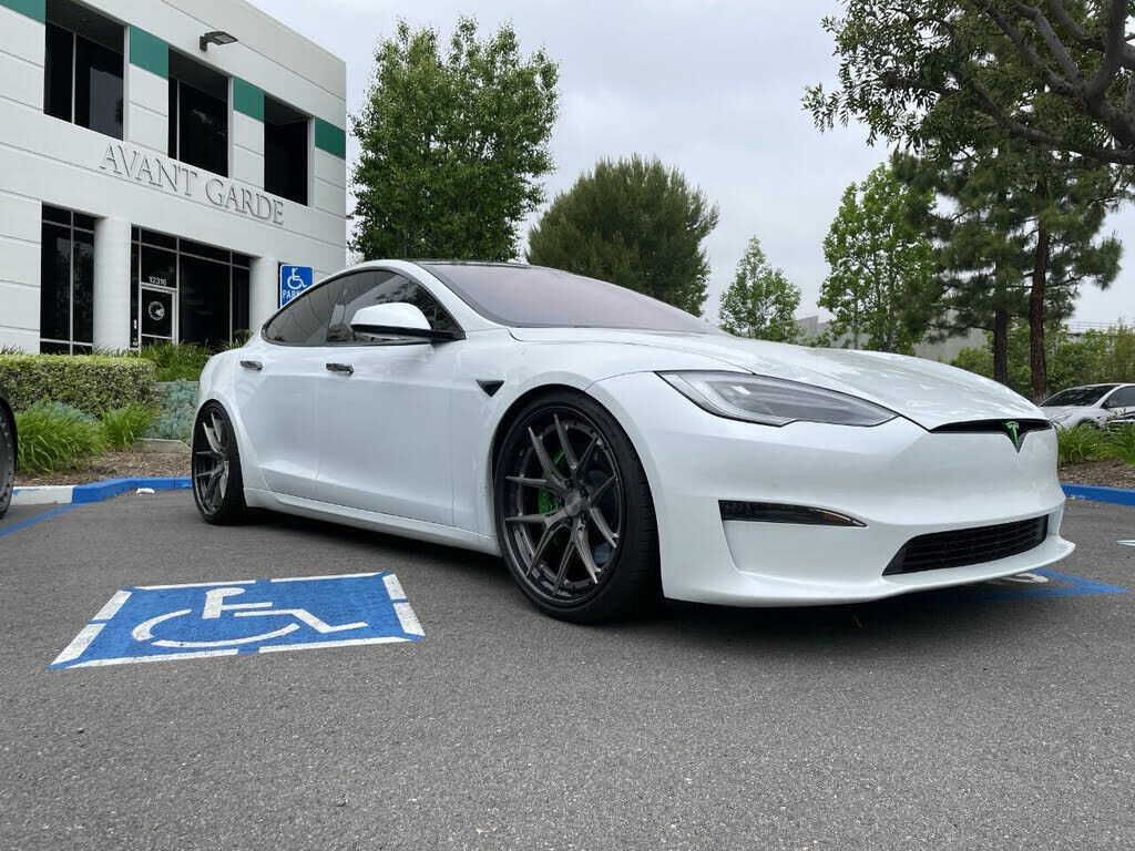 2022 TESLA Model S