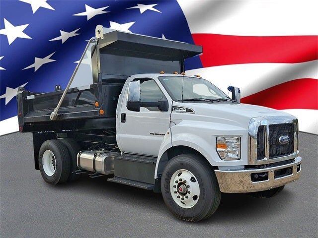 2025 FORD F-750