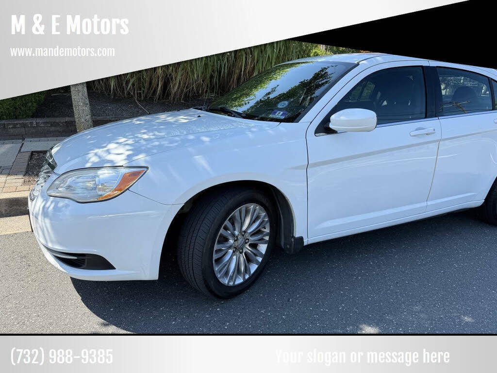 2013 CHRYSLER 200