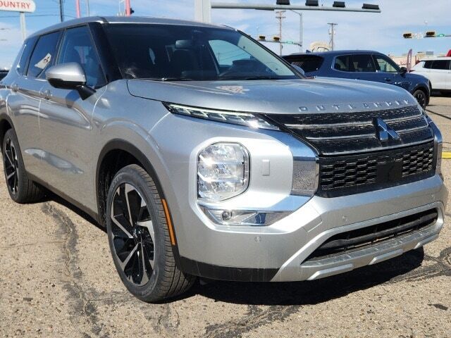2024 MITSUBISHI Outlander