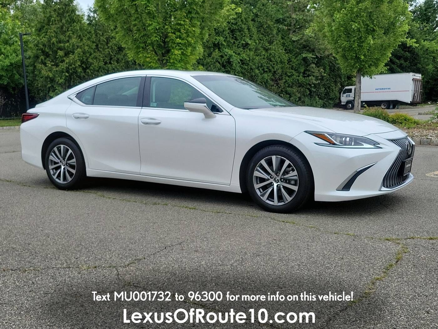 2021 LEXUS ES