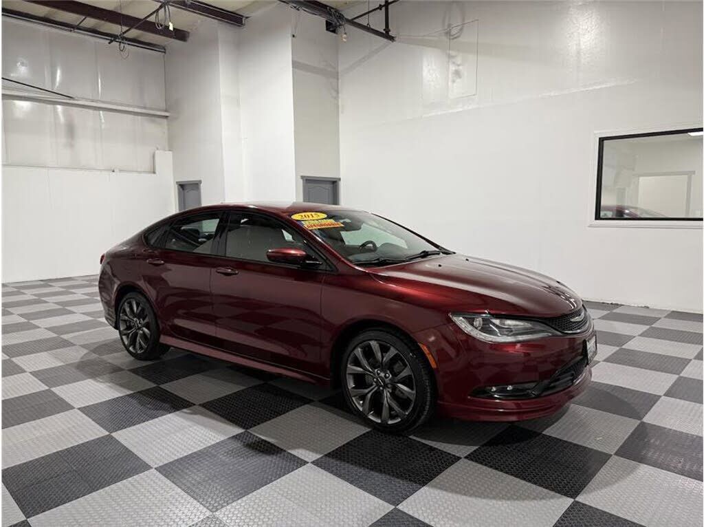 2016 CHRYSLER 200