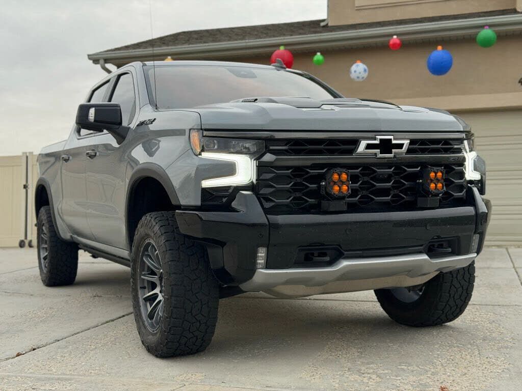 2025 CHEVROLET Silverado