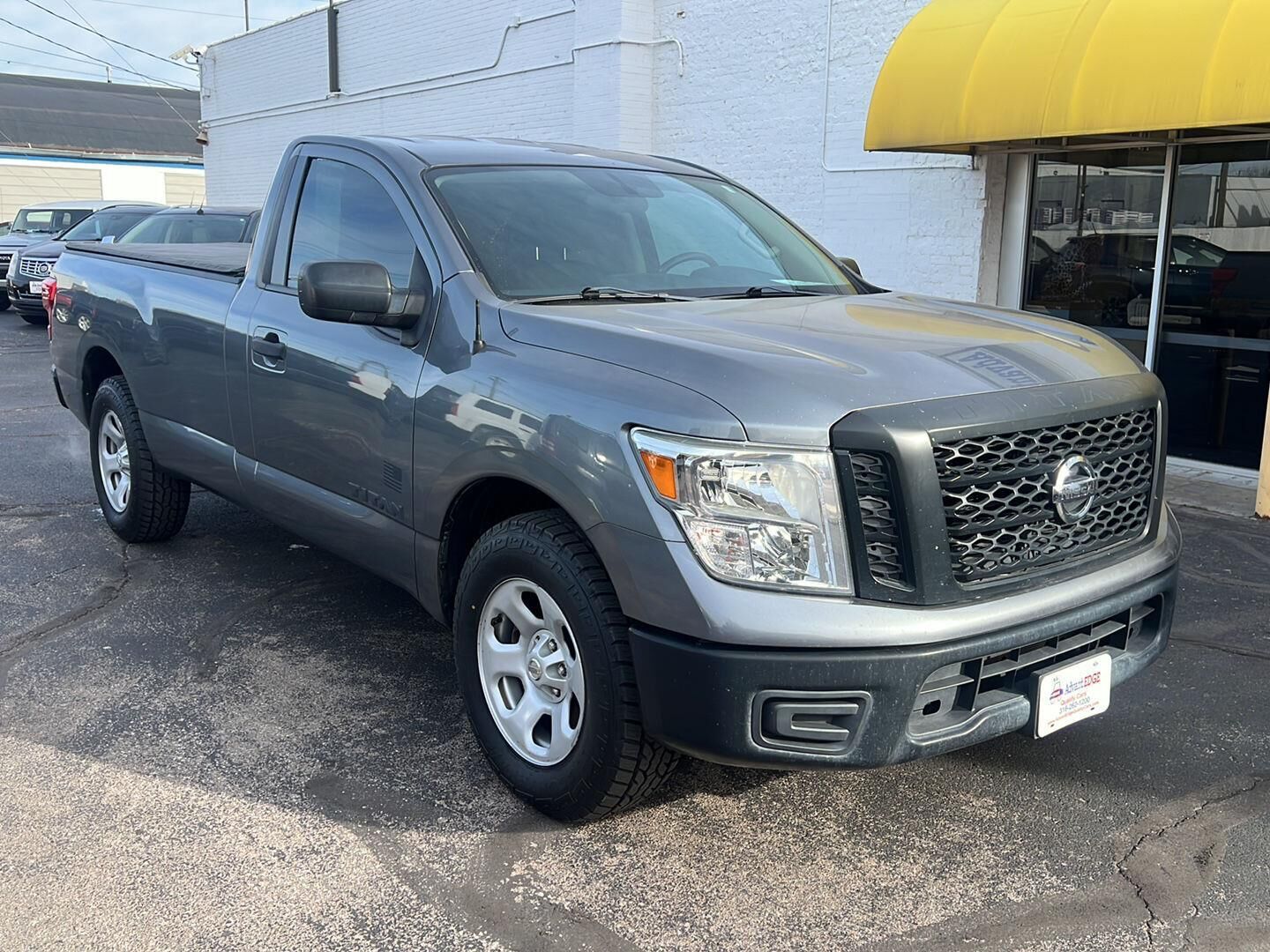 2017 NISSAN Titan