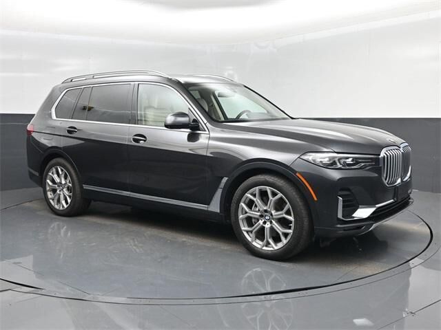 2022 BMW X7