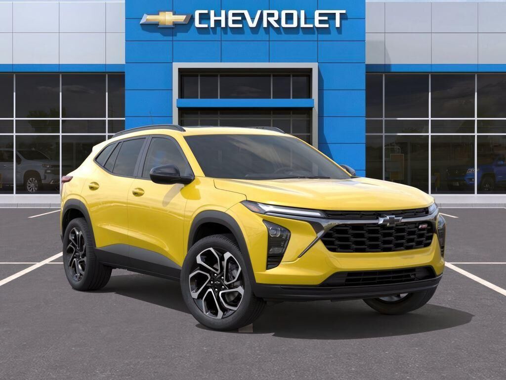 2025 CHEVROLET Trax