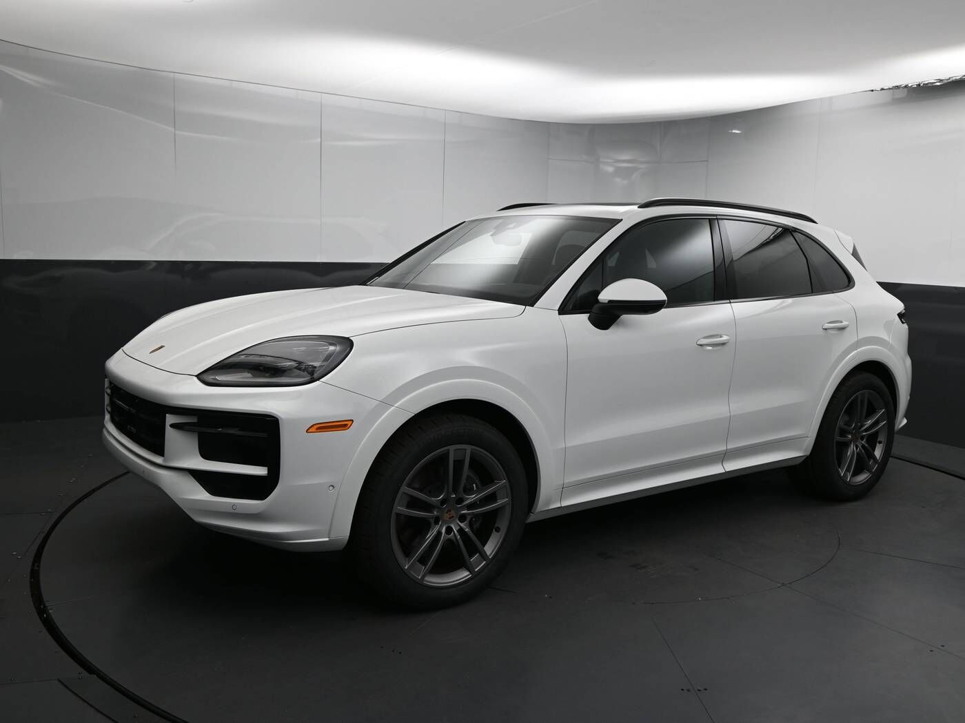 2025 PORSCHE Cayenne