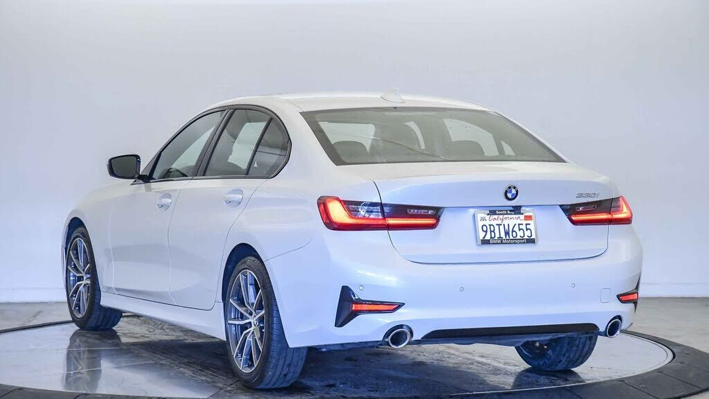2022 BMW 330i