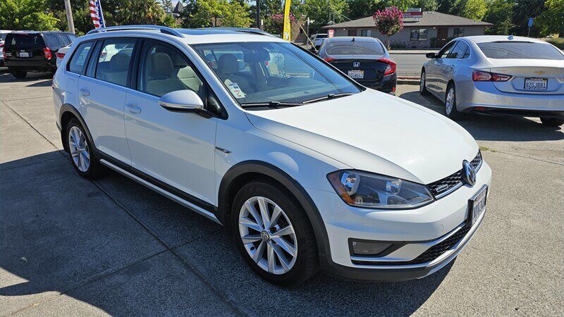 Volkswagen Golf Alltrack