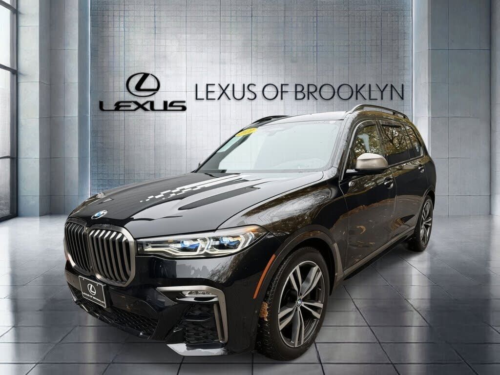 2021 BMW X7