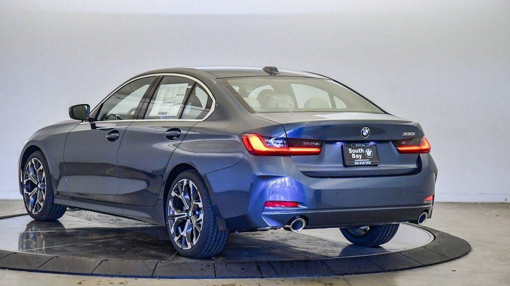 2026 BMW 330i
