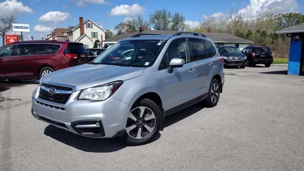 2017 SUBARU Forester