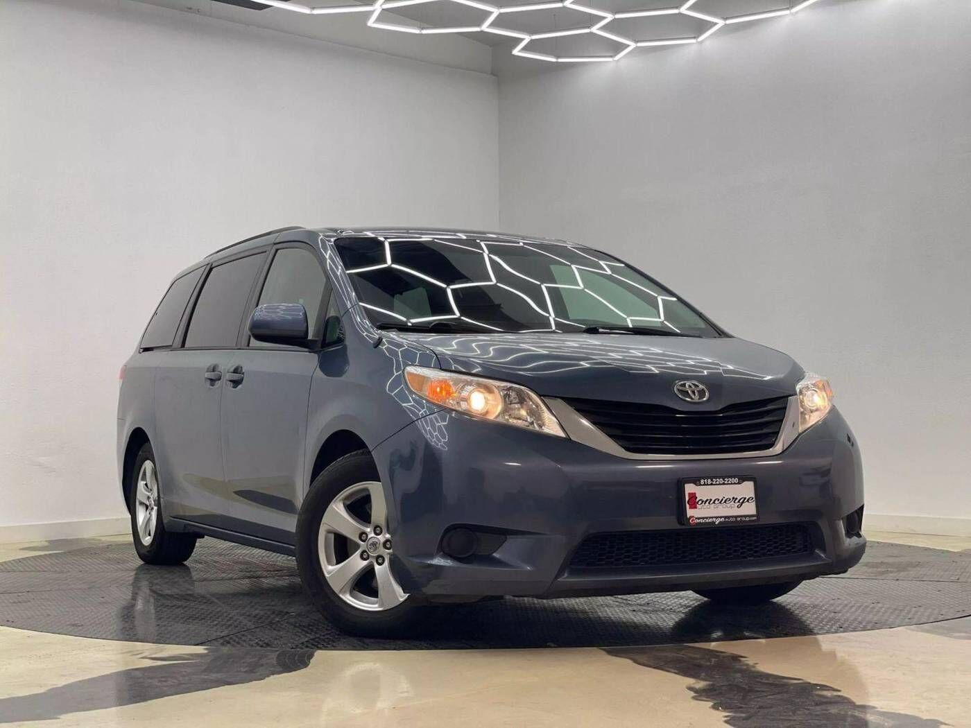 2014 TOYOTA Sienna