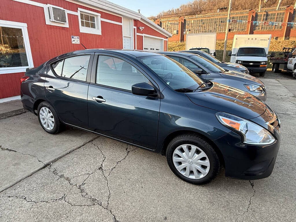 2015 NISSAN Versa