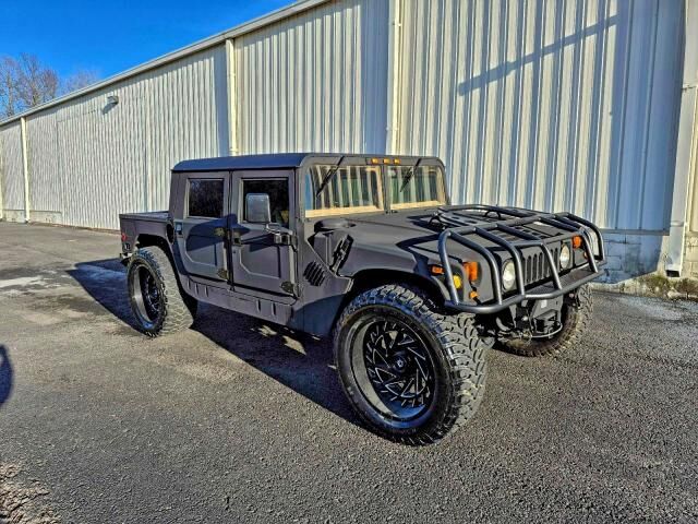HUMMER H1
