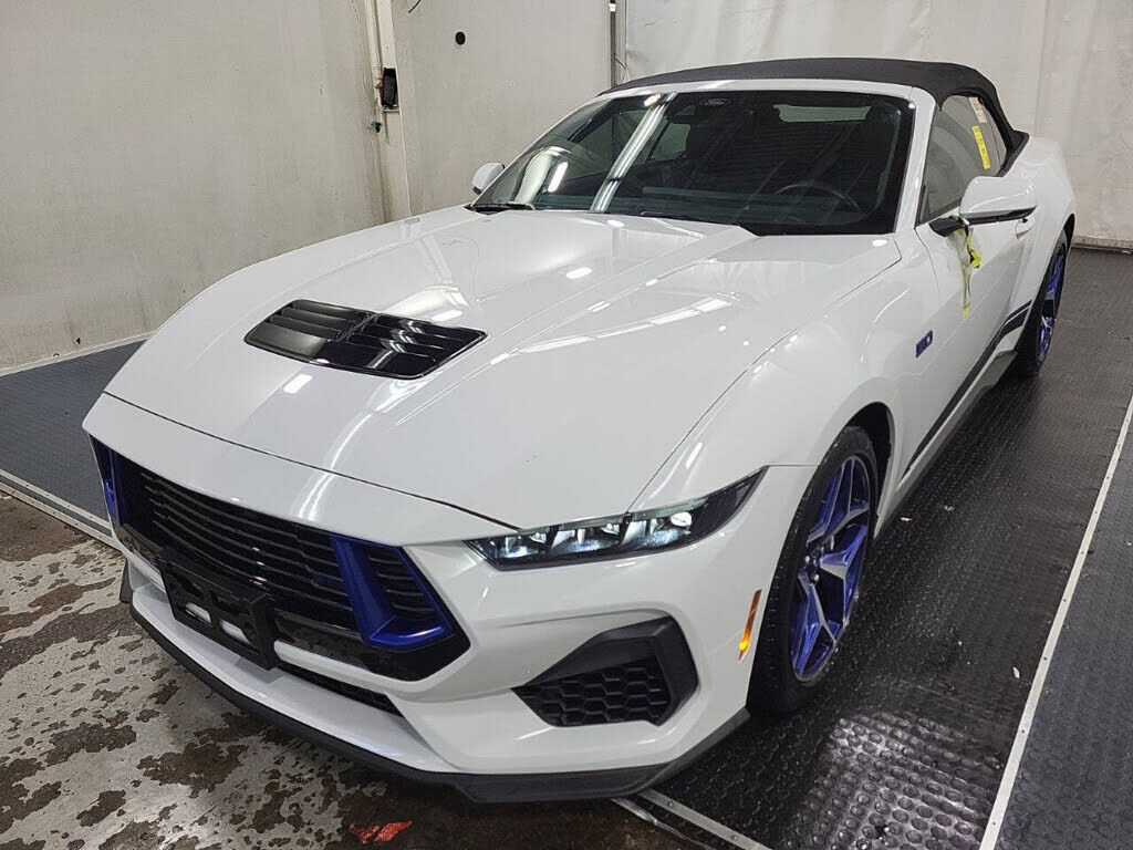2025 FORD Mustang