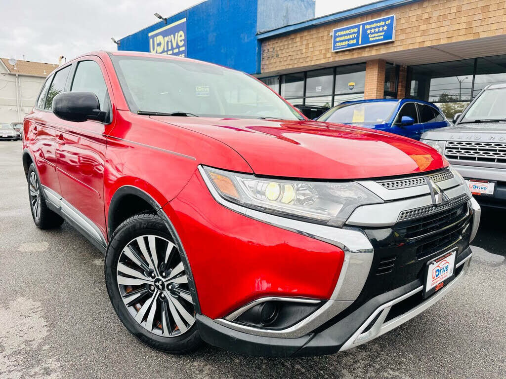2019 MITSUBISHI Outlander