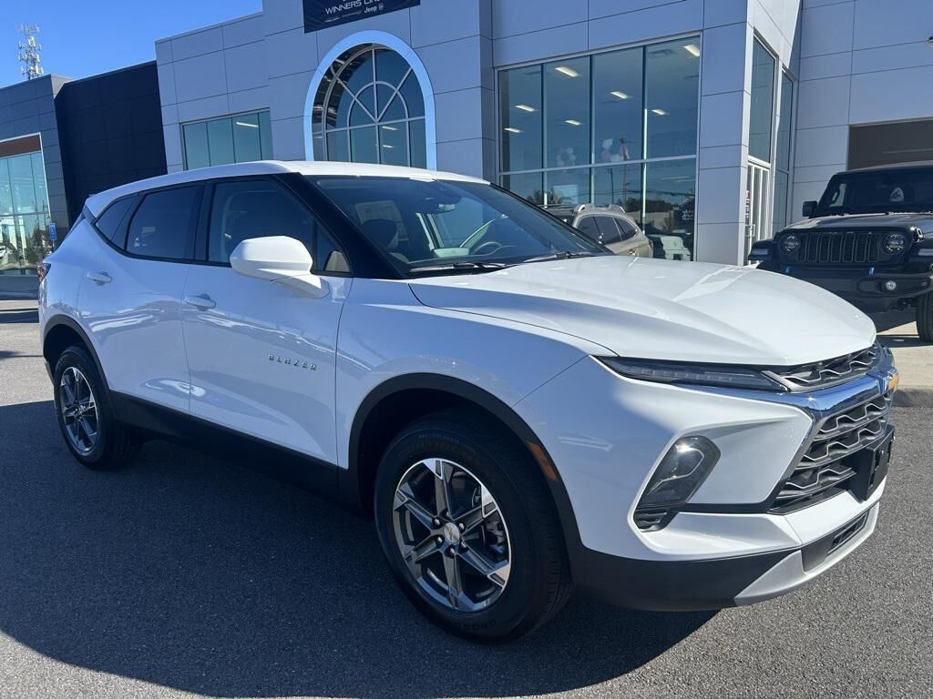 2025 CHEVROLET Blazer