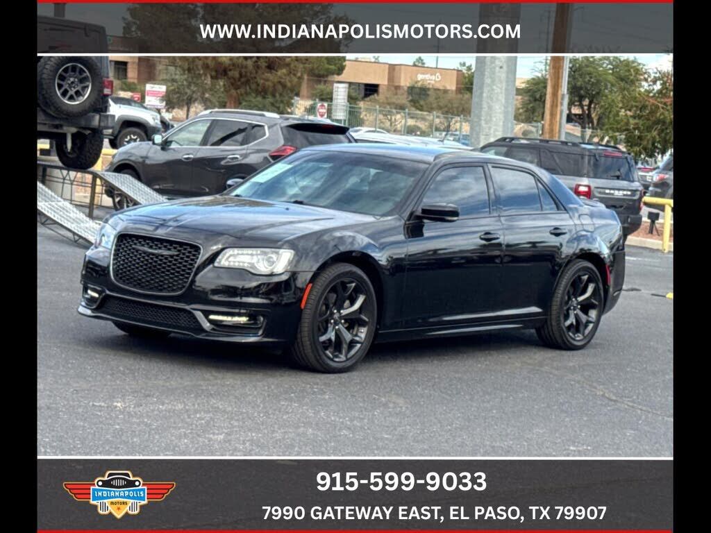 2022 CHRYSLER 300
