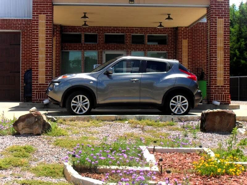 2011 NISSAN Juke