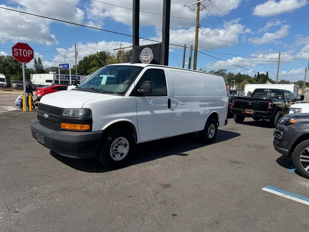 2021 CHEVROLET Express
