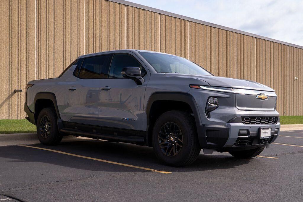 2025 CHEVROLET Silverado EV