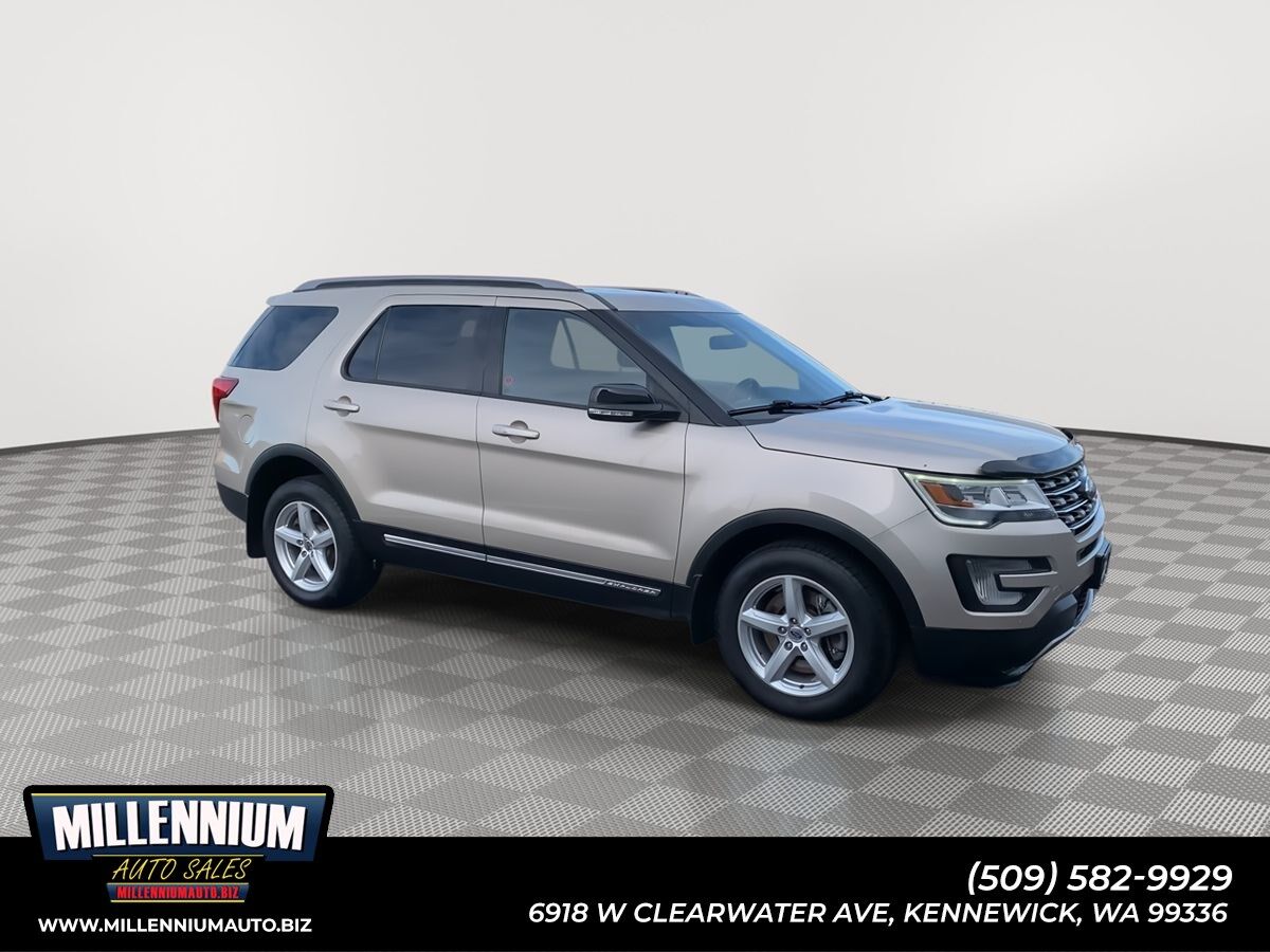 2017 FORD Explorer