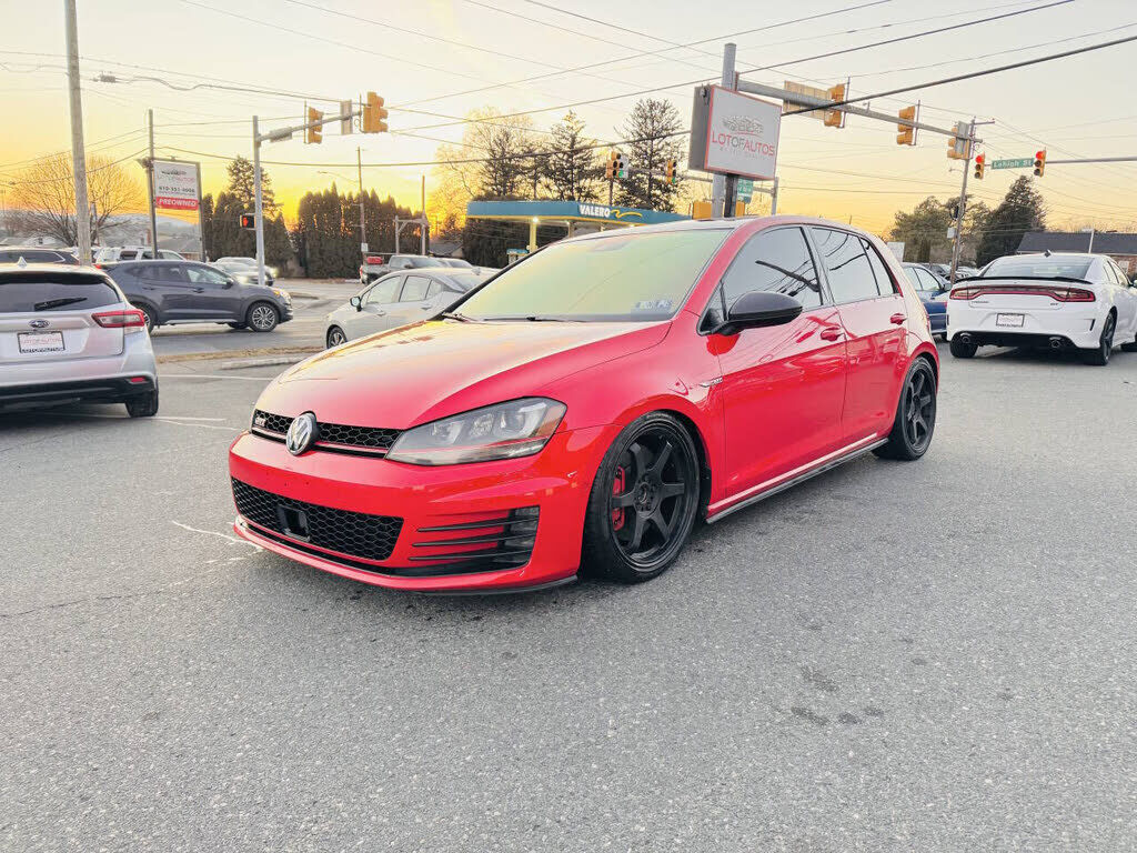 2016 VOLKSWAGEN Golf GTI