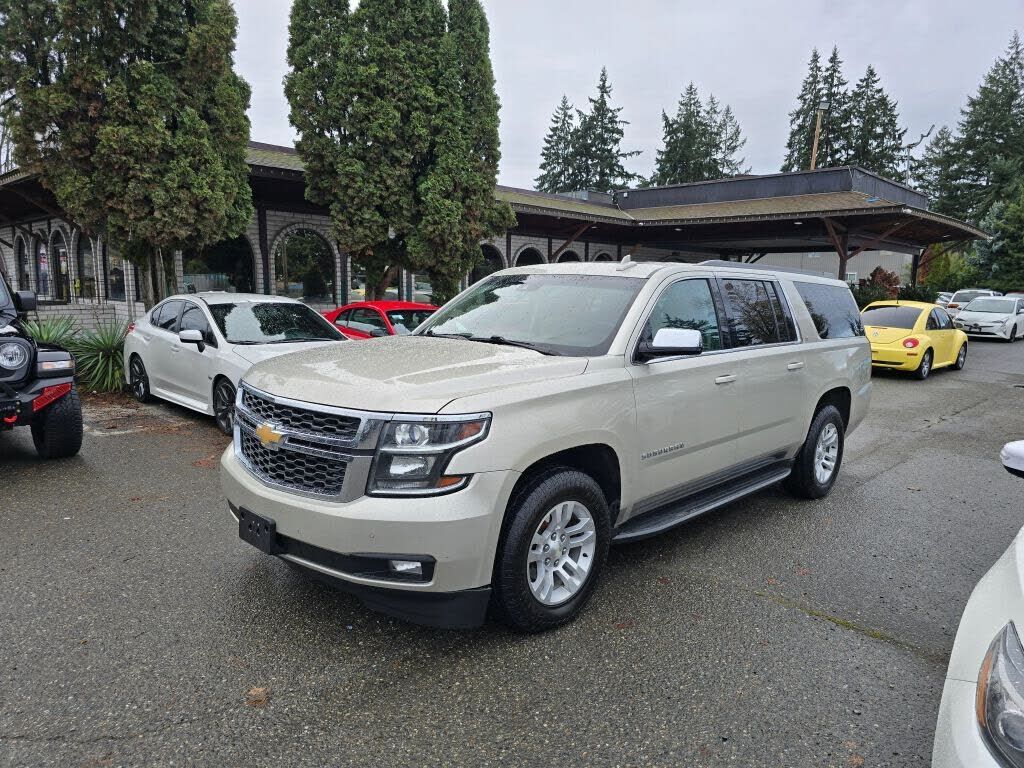 2016 CHEVROLET Suburban