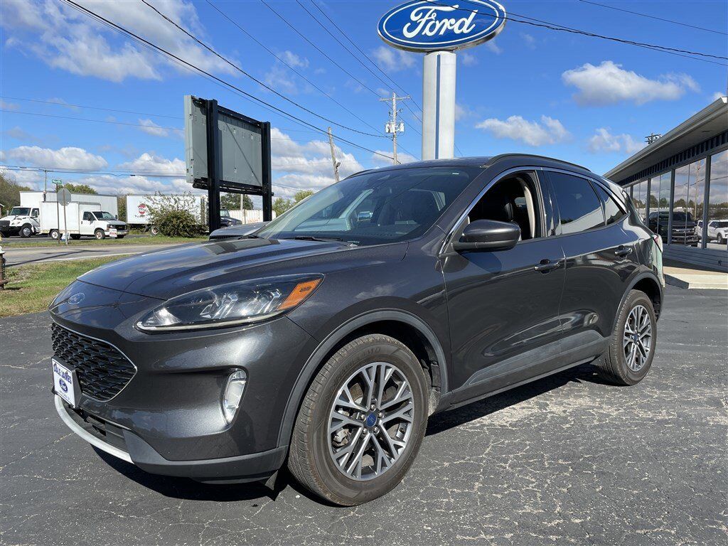 2020 FORD Escape