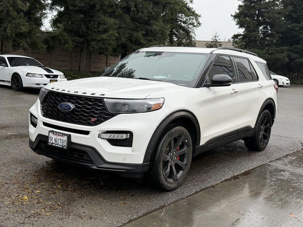 2024 FORD Explorer