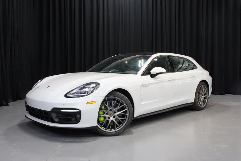 2023 PORSCHE Panamera