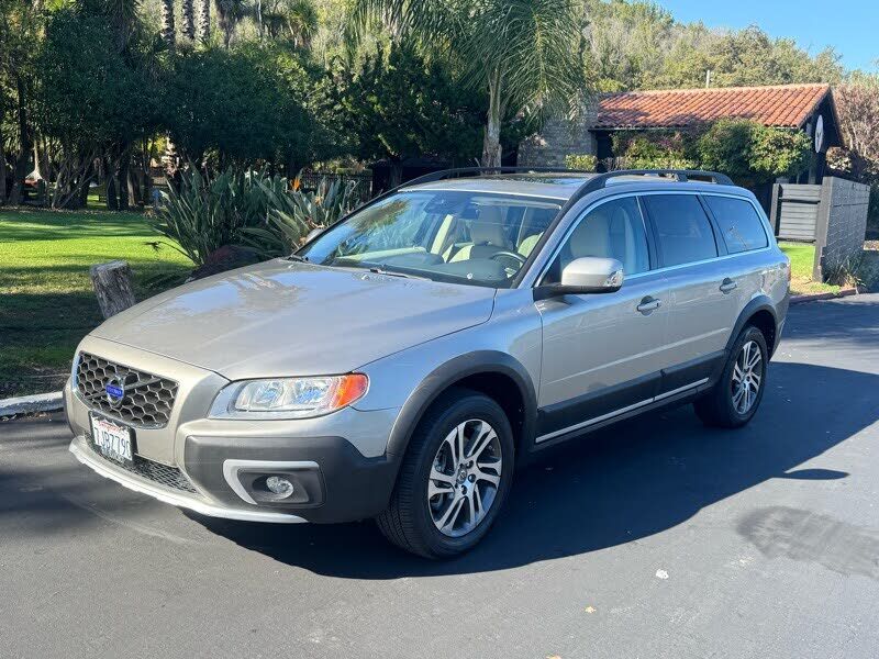 2015 VOLVO XC70