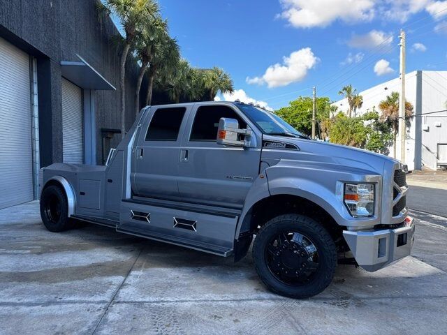 2025 FORD F-650