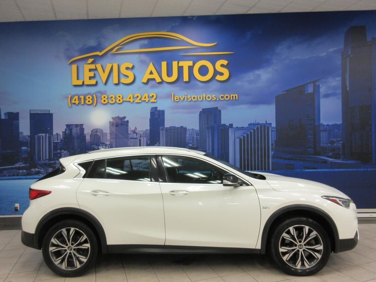 Infiniti QX30