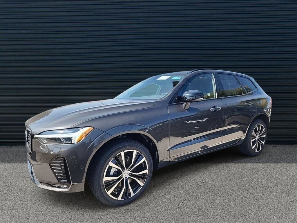 2025 VOLVO XC60
