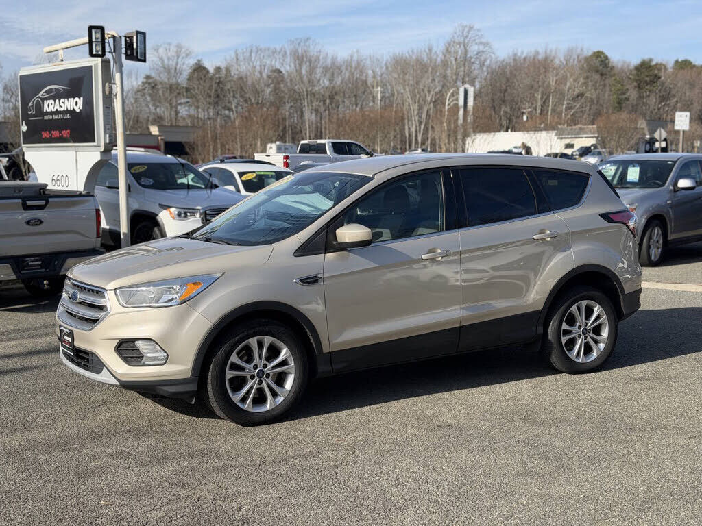 2017 FORD Escape