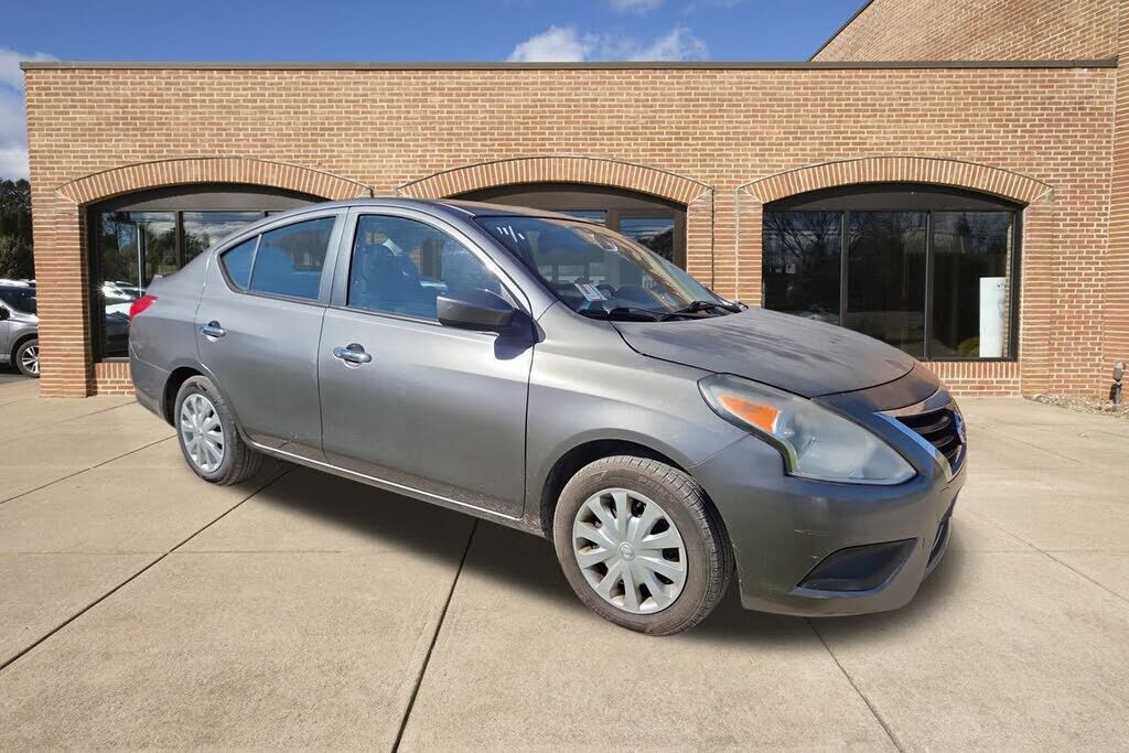 Nissan Versa