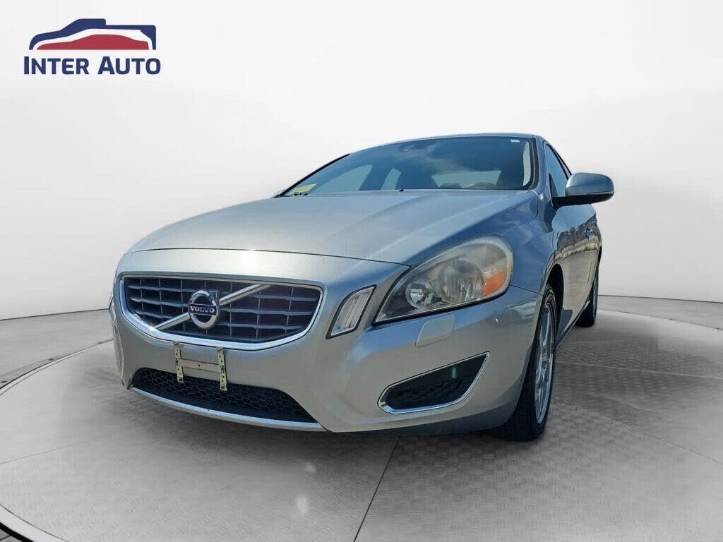 2013 VOLVO S60