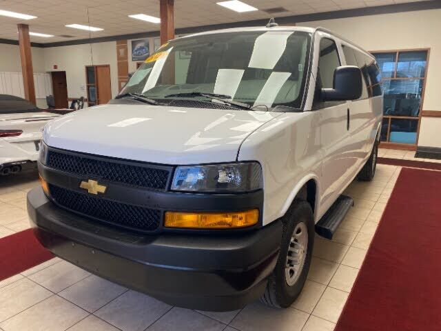 2022 CHEVROLET Express