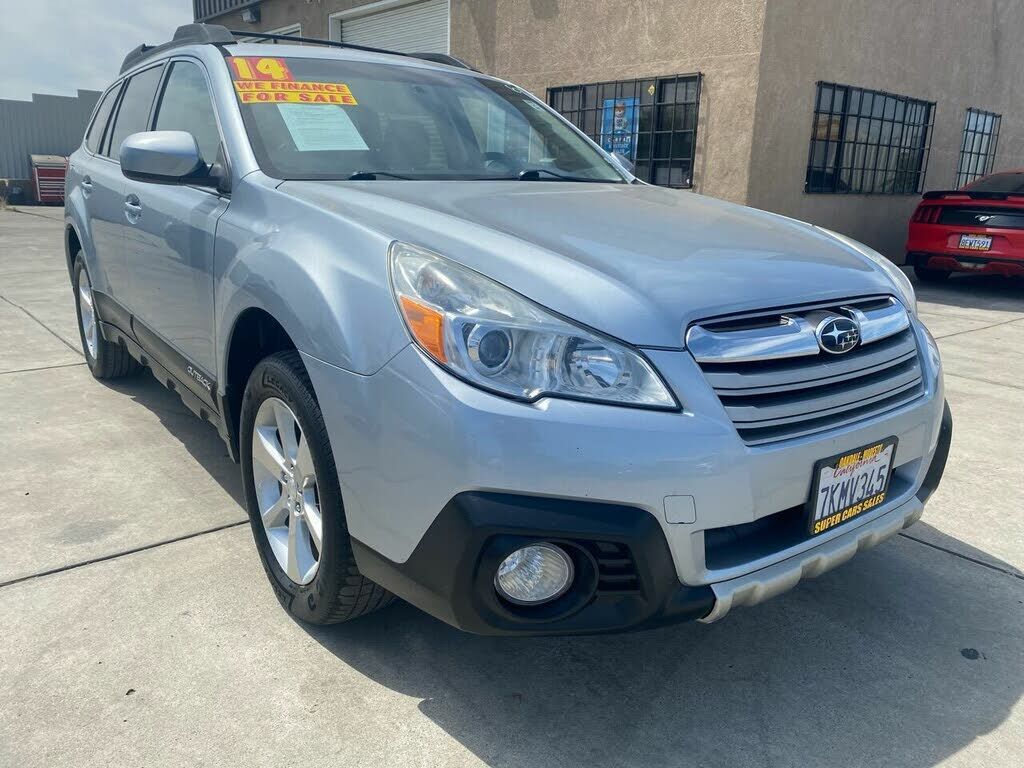 2014 SUBARU Outback