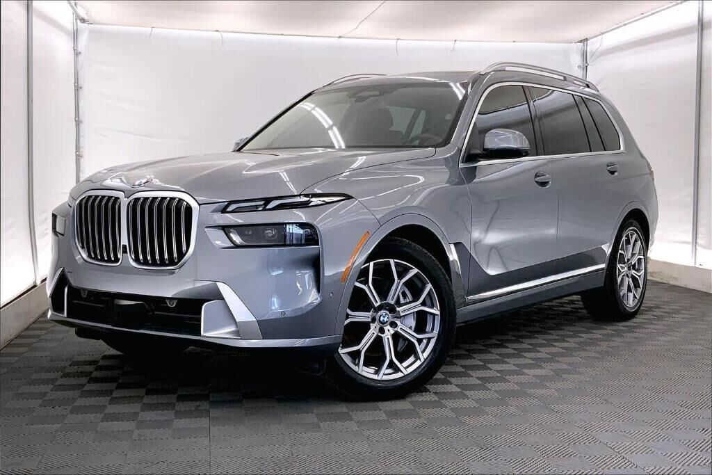 2024 BMW X7