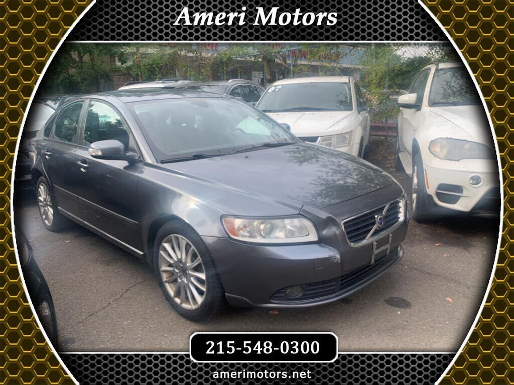 2010 VOLVO S40